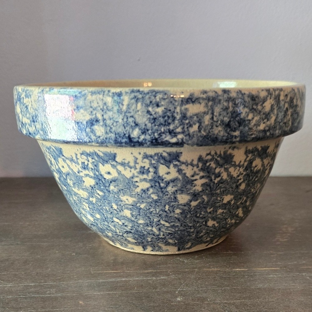 Vintage RRP Robinson Ransbottom Blue Spongeware 7" Mixing Bowl #780 1.5Qt